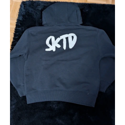 Sktd-Hoodie-Schwarz_VuM_10za_002