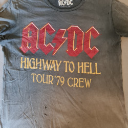 AC/DC_1979_T-Shirt_BrK_Imm_9a_004